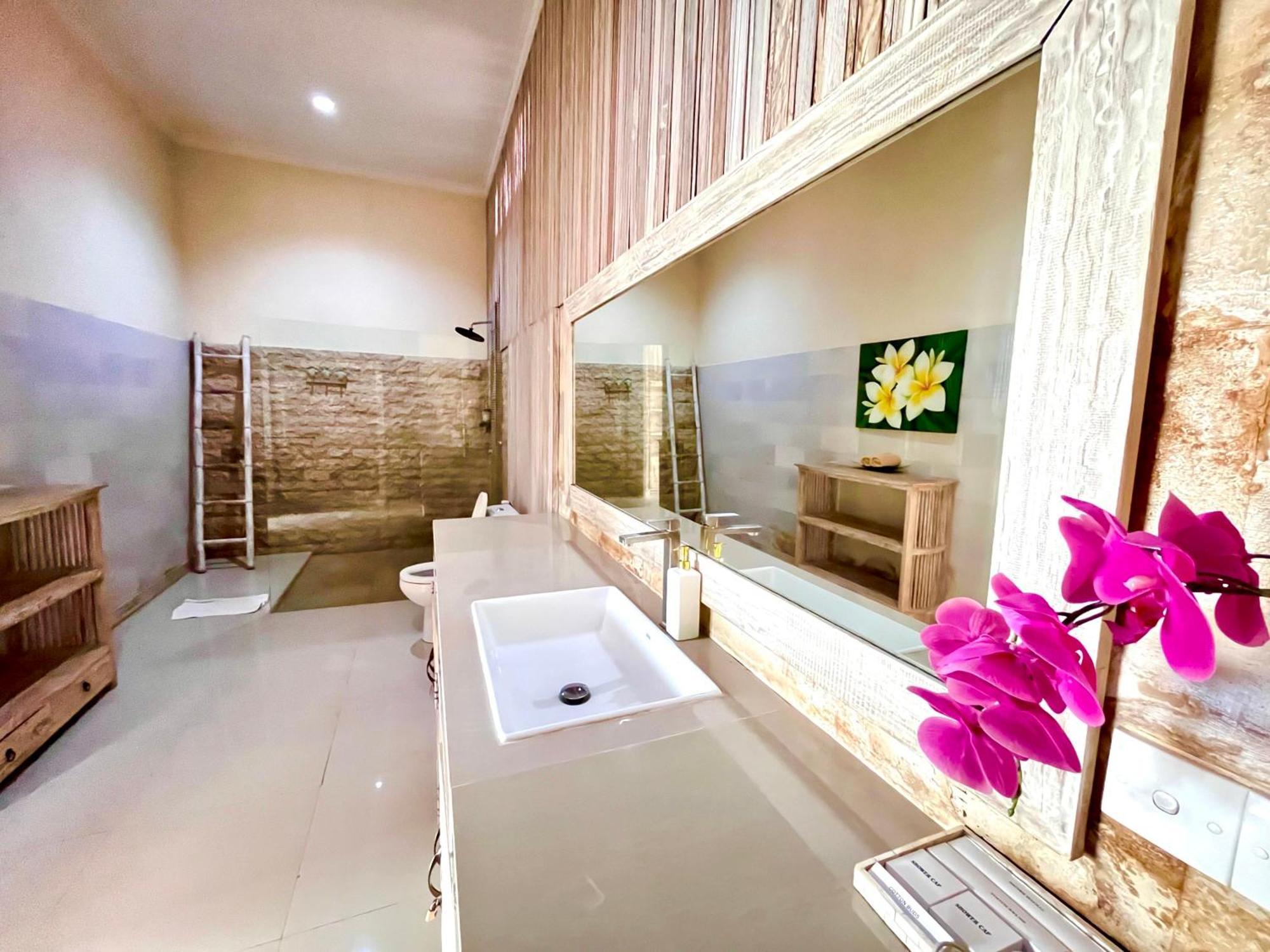 Sri Permana Suite Ubud  Bagian luar foto